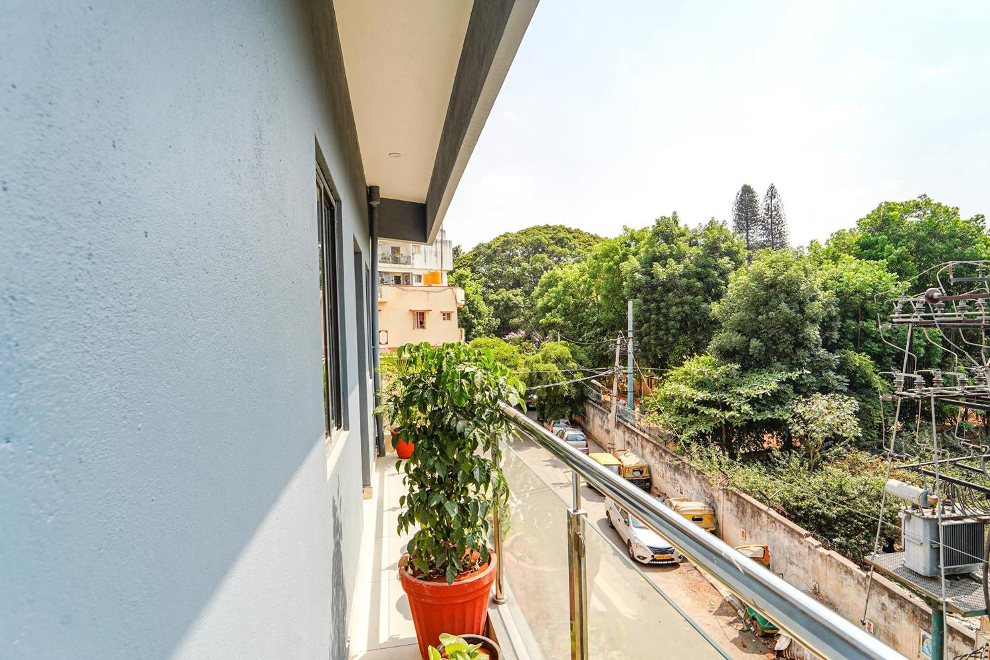 Fabhotel Metro Suites - Nr Esi Hospital Bangalore Exteriör bild